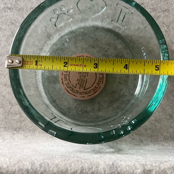 Clear Glass Pet Bowl with Heart Design - Picture 3 of 9